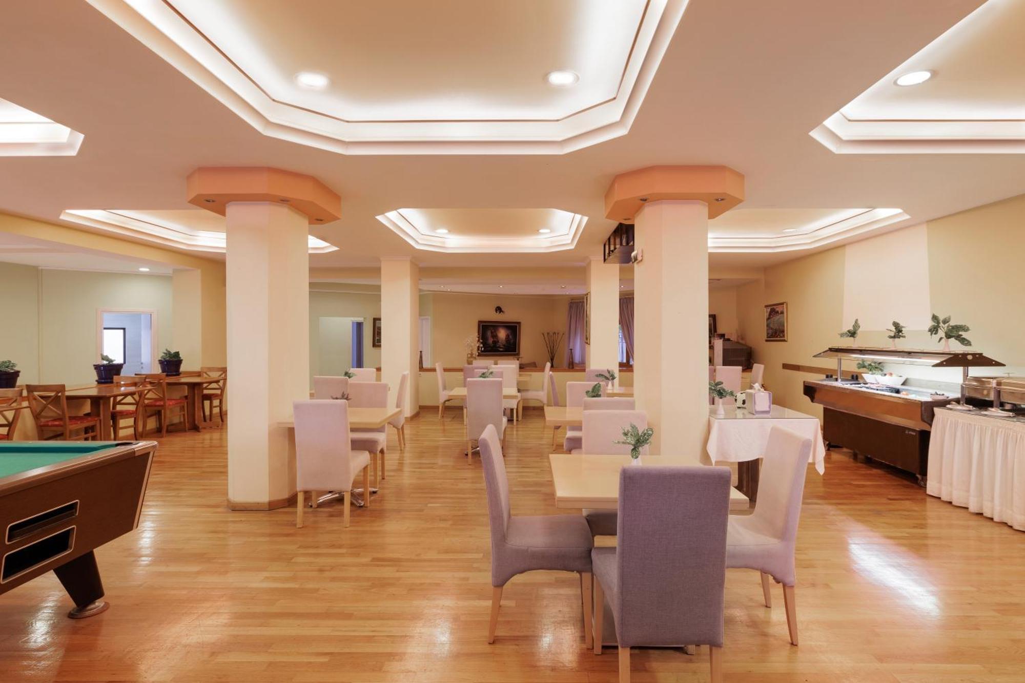 Louvre Hotel Гоувия Экстерьер фото